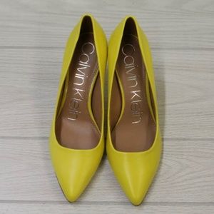 Calvin Klein Kirsten Pumps, Women's Size 7.5 M, Lemon MSRP $99